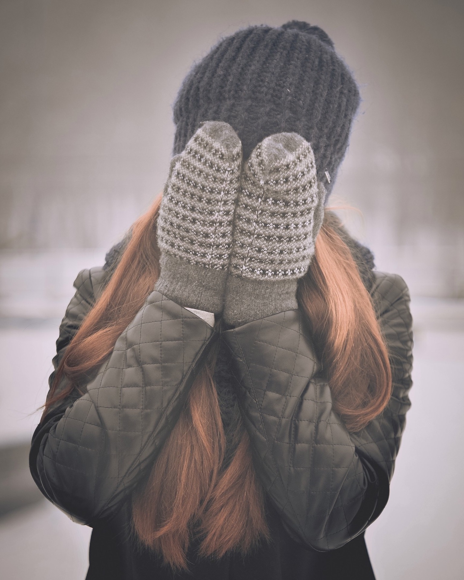 covering-face-1149200_1920